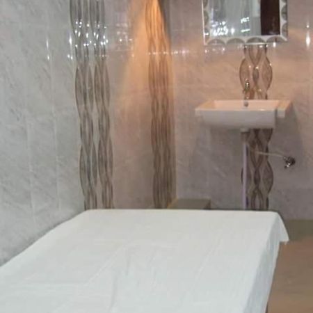 Tripathi Paying Guest House พาราณสี ภายนอก รูปภาพ