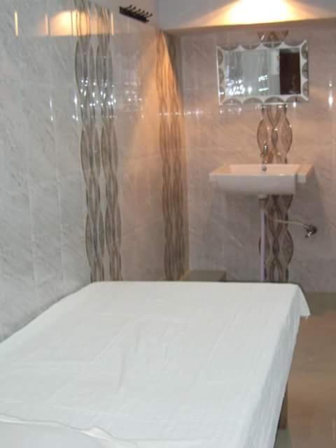 Tripathi Paying Guest House พาราณสี ภายนอก รูปภาพ